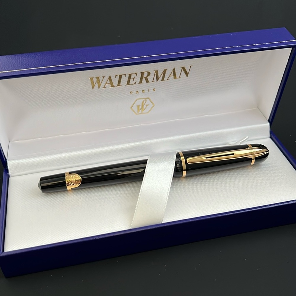 *New in Box* Waterman Phineas Fountain Pen-Black w/ Gold Accents